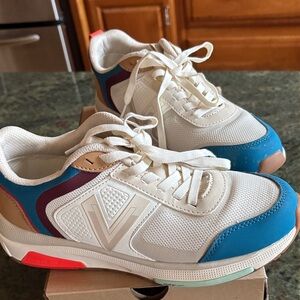 Vionic Women's Sneakers in Cream, Blue, and Tan